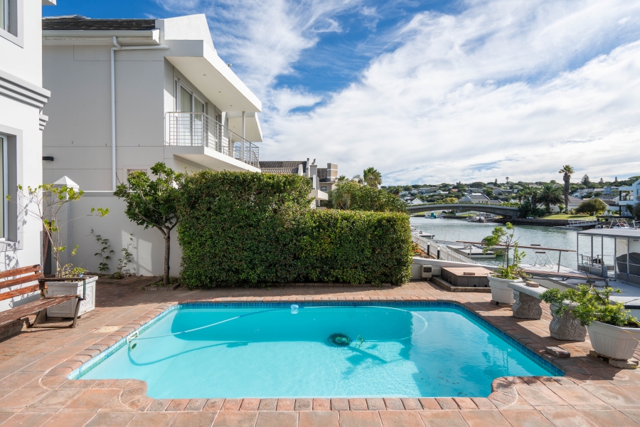 5 Bedroom Property for Sale in Royal Alfred Marina Eastern Cape